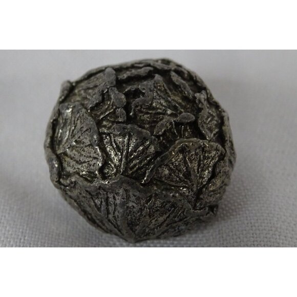 10 Piece Pewter Bunny Rabbit Figurines and Cabbage Home Decor - Picture 4 of 5